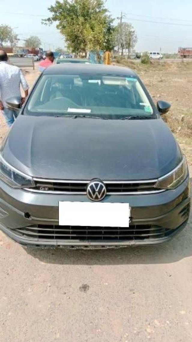 https://images10.gaadi.com/usedcar_image/4639433/original/processed_b40cf477-3115-496e-aec9-a3cb87ebbbe0.jpeg?imwidth=6400