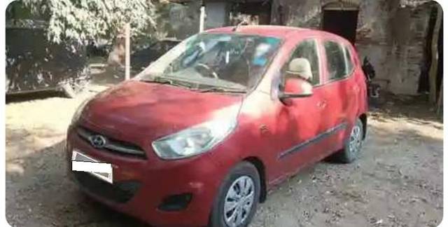 https://images10.gaadi.com/usedcar_image/4639484/original/processed_676fbbb6-335c-4d7c-893d-48650bc6f05a.jpg?imwidth=6400