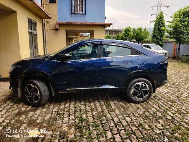https://images10.gaadi.com/usedcar_image/4639488/original/processed_58cb8d33-2fd8-4d77-b46e-91145206d60b.jpg?imwidth=6400