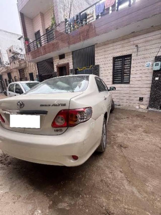 https://images10.gaadi.com/usedcar_image/4639515/original/processed_c8523858-7b3b-4b12-8028-422572116bad.jpeg?imwidth=6402