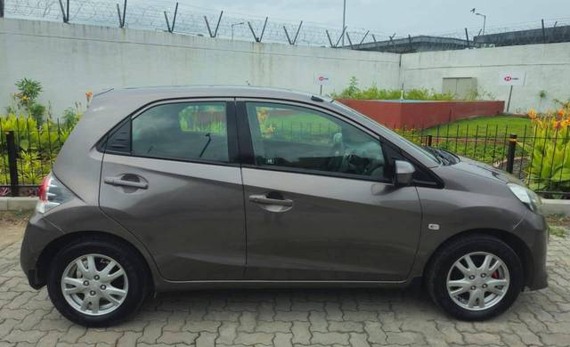 https://images10.gaadi.com/usedcar_image/4639522/original/processed_f888eee6a2418d94e27db31872931277.jpg?imwidth=6401