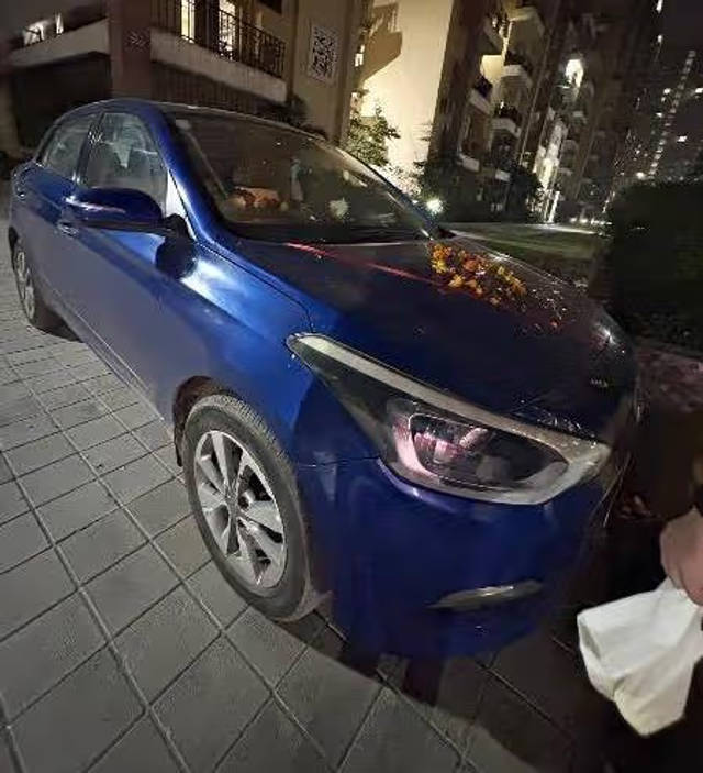 https://images10.gaadi.com/usedcar_image/4639594/original/6c25c052-1416-46ca-8167-4ac76c29f401.png?imwidth=6400