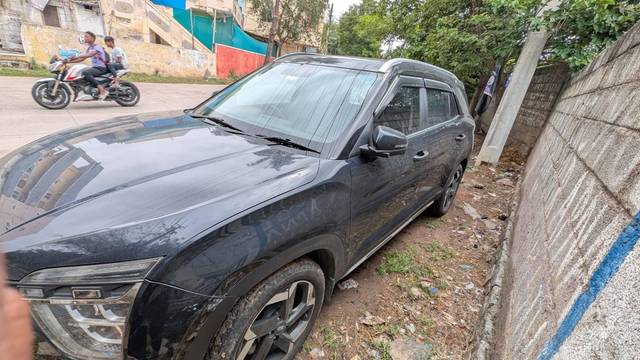 https://images10.gaadi.com/usedcar_image/4639612/original/processed_2cde0269b27ad9bf977b1dd636349a60.jpg?imwidth=6400