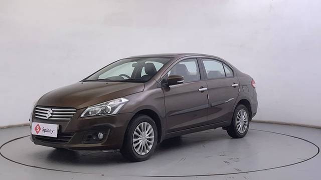 https://images10.gaadi.com/usedcar_image/4639641/original/370f3ae57a6be1d4b8bb130f70445b36.JPG?imwidth=6400