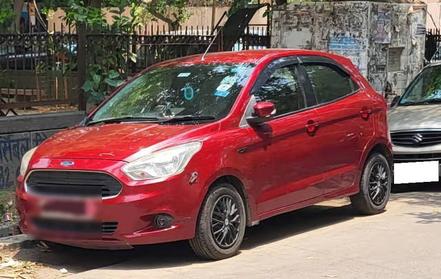 https://images10.gaadi.com/usedcar_image/4639701/original/e3f67871-eb3f-44cc-ac57-8c26a61aaddc.png?imwidth=6400
