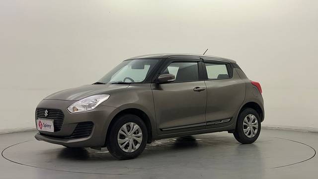 https://images10.gaadi.com/usedcar_image/4639707/original/974343a531e52f8e1b66bda76055458b.JPG?imwidth=6400
