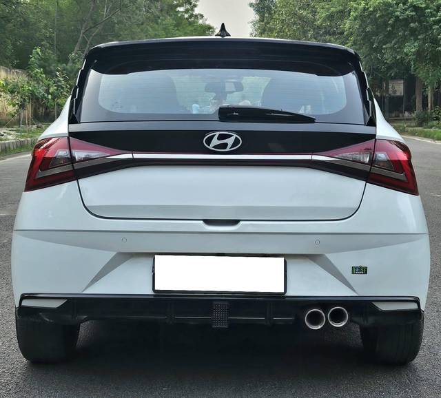 https://images10.gaadi.com/usedcar_image/4639740/original/processed_573c5e8001df2451ac1661292bcd0266.jpg?imwidth=6402