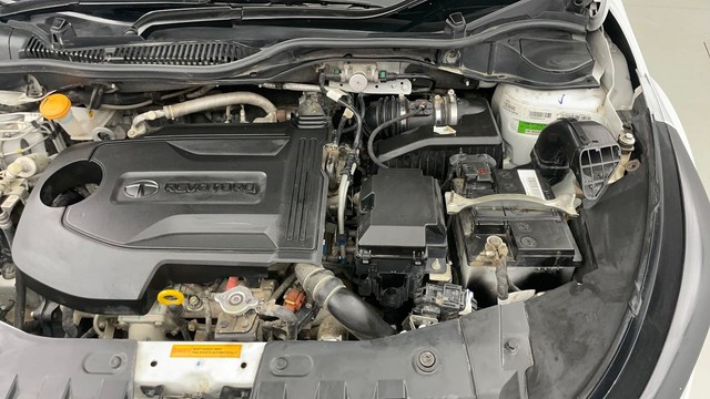 Second-hand 2023 Tata Altroz XZ for sale in Jaipur-37