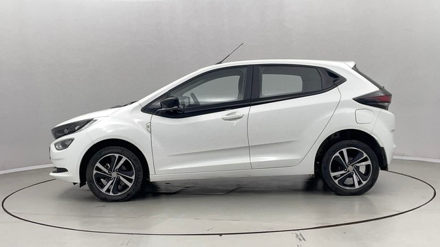 Second-hand 2023 Tata Altroz XZ for sale in Jaipur-6