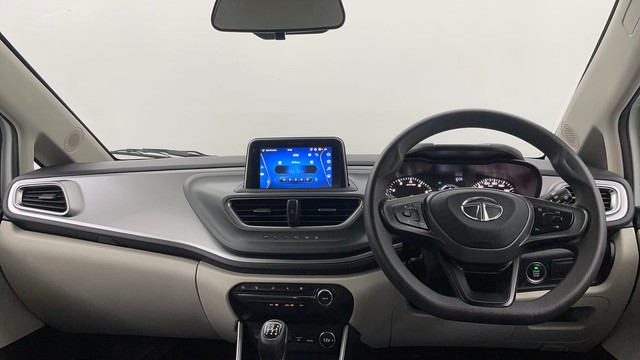 Second-hand 2023 Tata Altroz XZ for sale in Jaipur-11