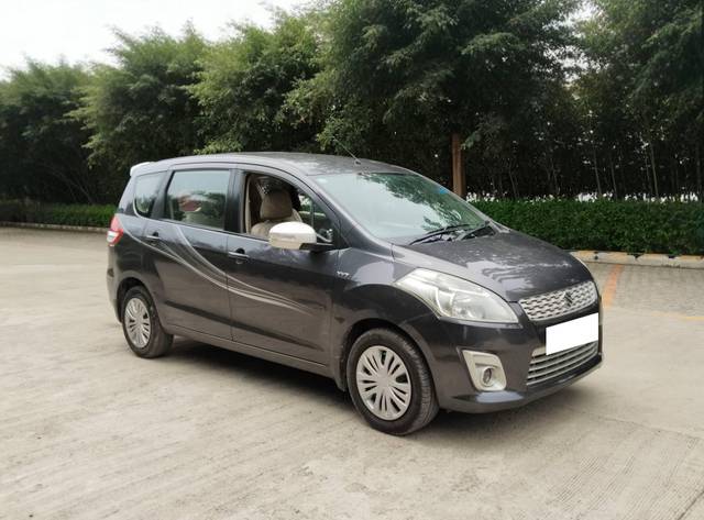 https://images10.gaadi.com/usedcar_image/4639771/original/processed_f6056424e22a6d80107dbc9d8992577e.jpg?imwidth=6402