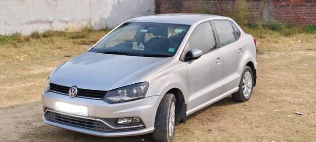 https://images10.gaadi.com/usedcar_image/4639798/original/processed_900077b7-a142-4fbc-af11-e970f532e059.jpeg?imwidth=6401