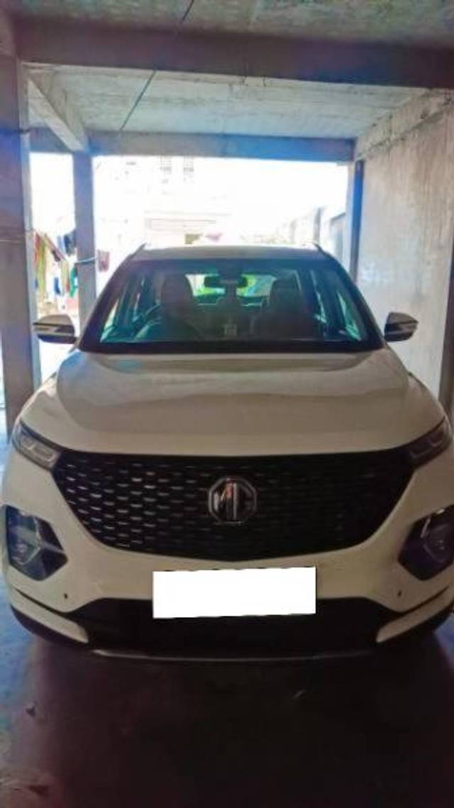https://images10.gaadi.com/usedcar_image/4639805/original/processed_fa8169d2-b46d-47c2-b51c-c52526d487bb.jpg?imwidth=6400
