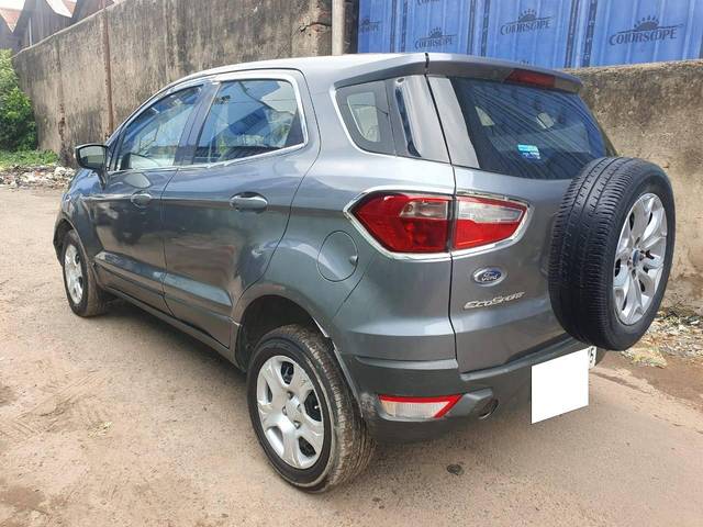 https://images10.gaadi.com/usedcar_image/4639808/original/processed_b0812b31b3884381667e30824cb66a7b.jpg?imwidth=6402
