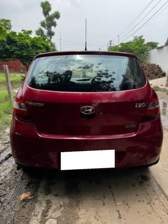 https://images10.gaadi.com/usedcar_image/4639810/original/processed_b9eb0e73-c17b-45cd-a33b-aea66115ae9b.jpg?imwidth=6401