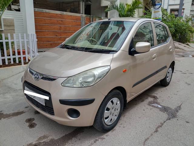https://images10.gaadi.com/usedcar_image/4639821/original/processed_e51f31842b9f142812ccdd9c316ca12a.jpg?imwidth=6402