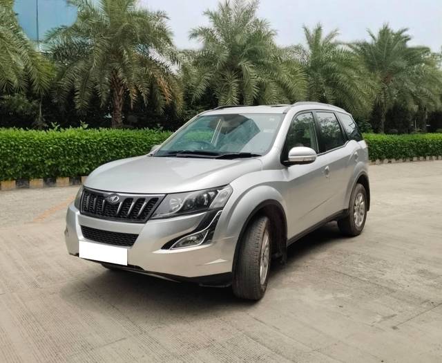 https://images10.gaadi.com/usedcar_image/4639832/original/processed_1d44cd08663ccc6753137a747a7c4a49.jpg?imwidth=6402