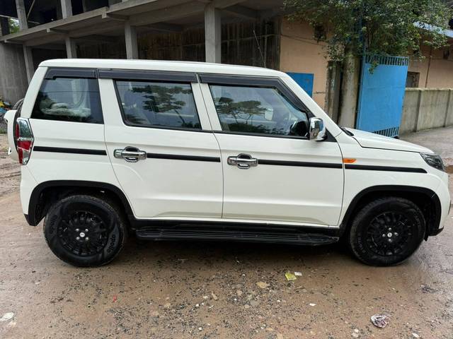 https://images10.gaadi.com/usedcar_image/4639852/original/processed_0535a51cbc5b2395f8cf6b8319ace502.jpg?imwidth=6401