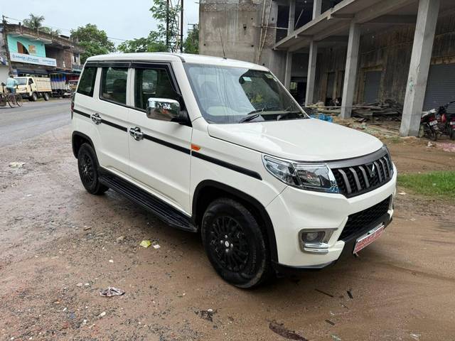 https://images10.gaadi.com/usedcar_image/4639852/original/processed_b3a8349ac4c470c49d19218059293c3d.jpg?imwidth=6400