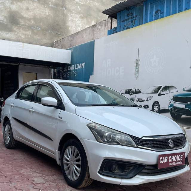 https://images10.gaadi.com/usedcar_image/4639894/original/9e6946af979c0f940dda5729ca228194.jpg?imwidth=6400