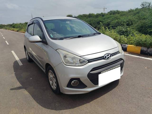 https://images10.gaadi.com/usedcar_image/4639914/original/processed_47a4afaa6d71d32a9ff9a1eed4a03174.jpg?imwidth=6400