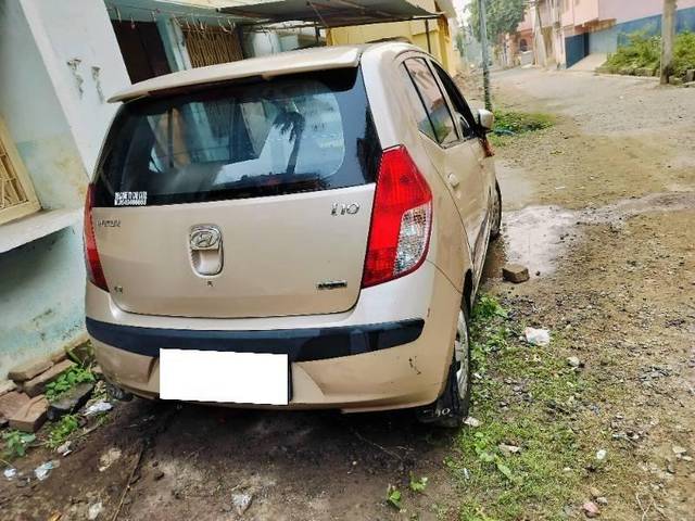 https://images10.gaadi.com/usedcar_image/4639919/original/processed_processed_2bd9ab82-7cf4-4898-aff6-5a4f6526f44c.jpg?imwidth=6400