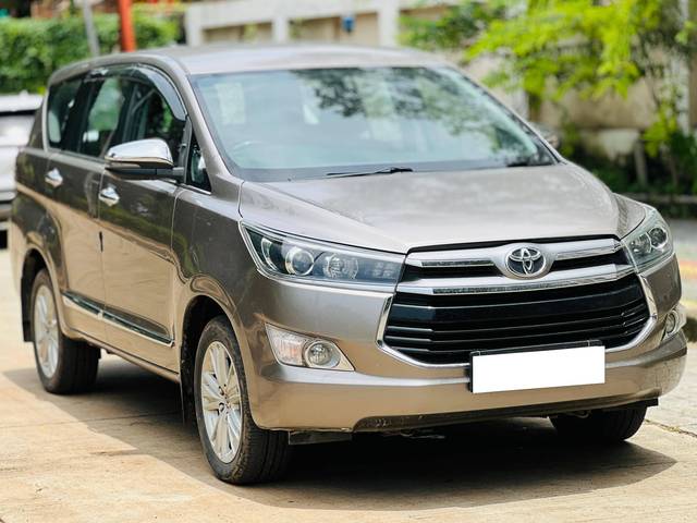 https://images10.gaadi.com/usedcar_image/4639925/original/processed_431283b7-3879-46f7-bfea-5b90123e9395.jpg?imwidth=6400