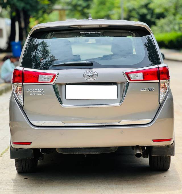 https://images10.gaadi.com/usedcar_image/4639925/original/processed_99907eff-44d8-4df3-ae31-92b3d749c594.jpg?imwidth=6402