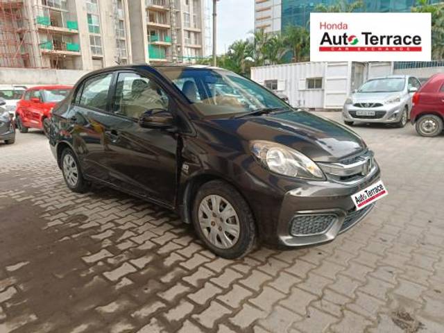 https://images10.gaadi.com/usedcar_image/4639957/original/2dffb1188f9c8e5a32d322c6e503dbc9.jpeg?imwidth=6400