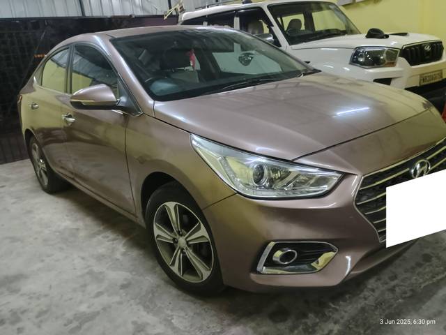 https://images10.gaadi.com/usedcar_image/4639971/original/processed_1e6ddb012c66f1879964f39848bae0dd.jpg?imwidth=6400