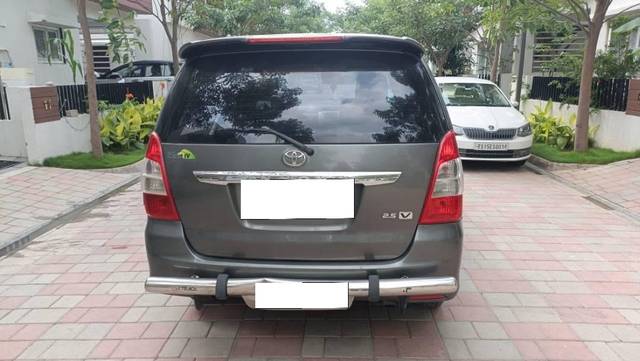 https://images10.gaadi.com/usedcar_image/4639980/original/processed_1e7df352-c214-48a1-98a8-a71e28a2e44a.jpeg?imwidth=6402
