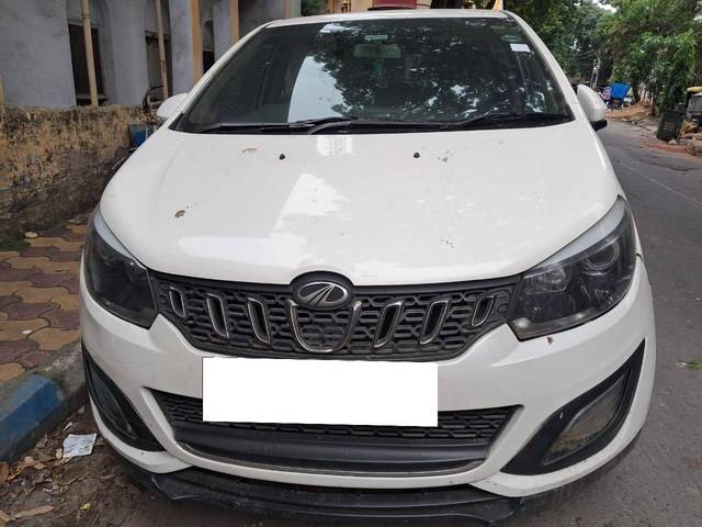 https://images10.gaadi.com/usedcar_image/4639985/original/processed_0a69f9c8f57d0340c109ea150ebd9e2f.jpg?imwidth=6400