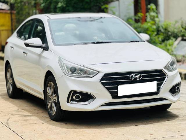 https://images10.gaadi.com/usedcar_image/4640028/original/processed_630a1dc6-b319-448c-97c2-6bd4b678090e.jpg?imwidth=6400