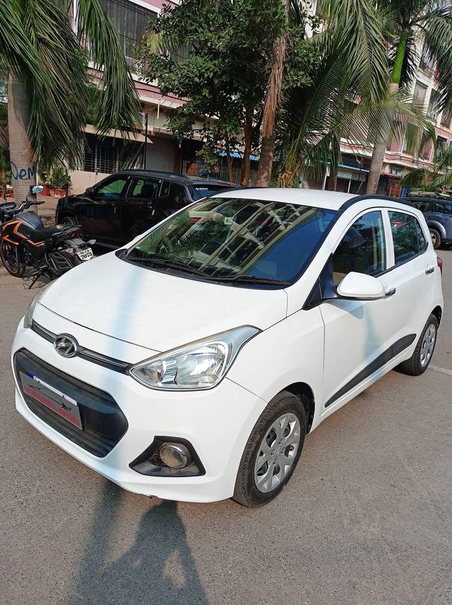 https://images10.gaadi.com/usedcar_image/4640068/original/processed_e3702af4-5087-4e4b-9701-9ec059792de0.jpg?imwidth=6402