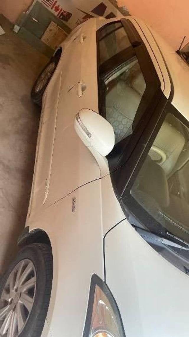 https://images10.gaadi.com/usedcar_image/4640070/original/processed_5d2714ca-6cb3-4341-8a57-4bb0dc5c1c8f.jpeg?imwidth=6402