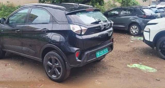 https://images10.gaadi.com/usedcar_image/4640079/original/processed_01c57926-88e7-42c6-ae3a-44c8dcab439e.jpeg?imwidth=6402