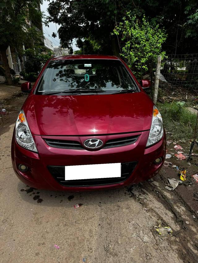 https://images10.gaadi.com/usedcar_image/4640134/original/processed_a1f7db6b-cc49-47a8-a435-7f2804718c3f.jpg?imwidth=6401