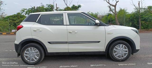 https://images10.gaadi.com/usedcar_image/4640160/original/processed_f90e8bf8ad67f6a3177b52da1247d0f7.jpg?imwidth=6401