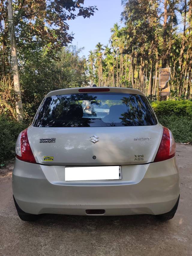 https://images10.gaadi.com/usedcar_image/4640169/original/processed_adcadac0-008e-4dc1-bd4a-811e8f0cdc97.jpg?imwidth=6401