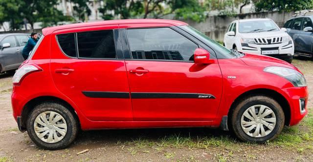 https://images10.gaadi.com/usedcar_image/4640172/original/processed_2e34e31e-49d5-425d-9a0b-3018d37d64c0.jpg?imwidth=6401