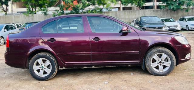 https://images10.gaadi.com/usedcar_image/4640218/original/processed_f9985624-8878-49f7-a506-5b07079f9415.jpg?imwidth=6400
