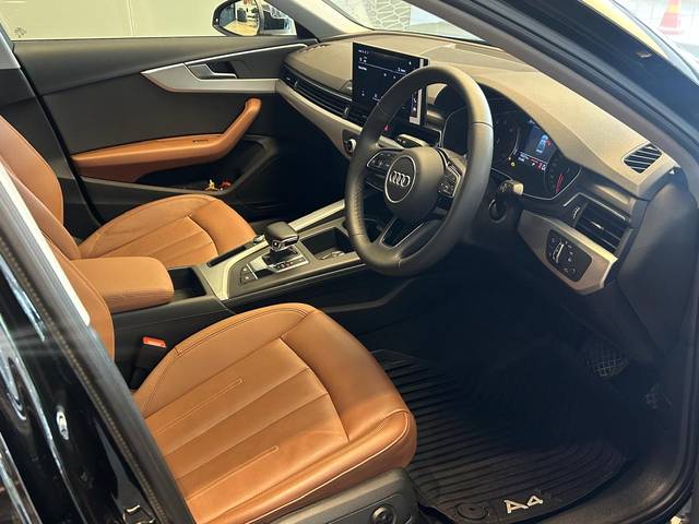 https://images10.gaadi.com/usedcar_image/4640237/original/559310feb985a54a9d1cbd9ae9bd89fc.jpeg?imwidth=6402