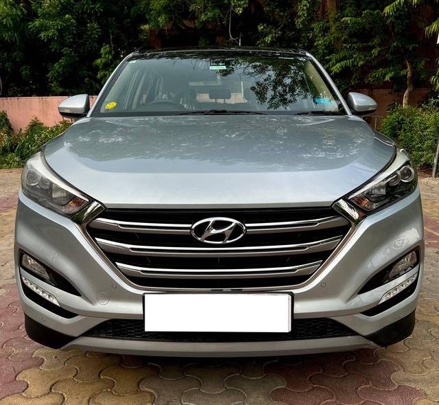 https://images10.gaadi.com/usedcar_image/4640326/original/processed_8d581792-cfa2-4c42-9b29-e2c0979f19a6.jpg?imwidth=6400