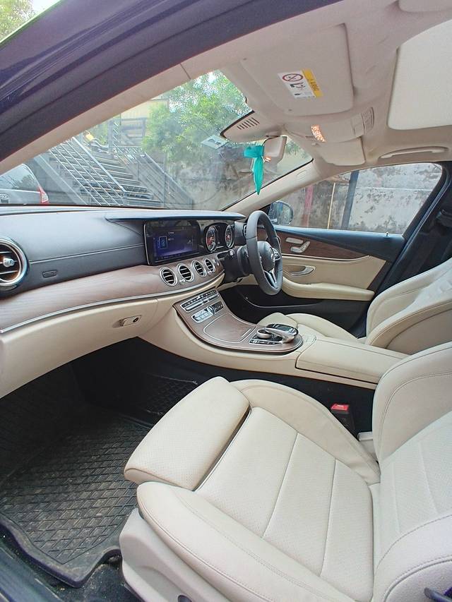 https://images10.gaadi.com/usedcar_image/4640331/original/07e4ba1627a1d8c4af8b4a89abe59ffa.jpg?imwidth=6402