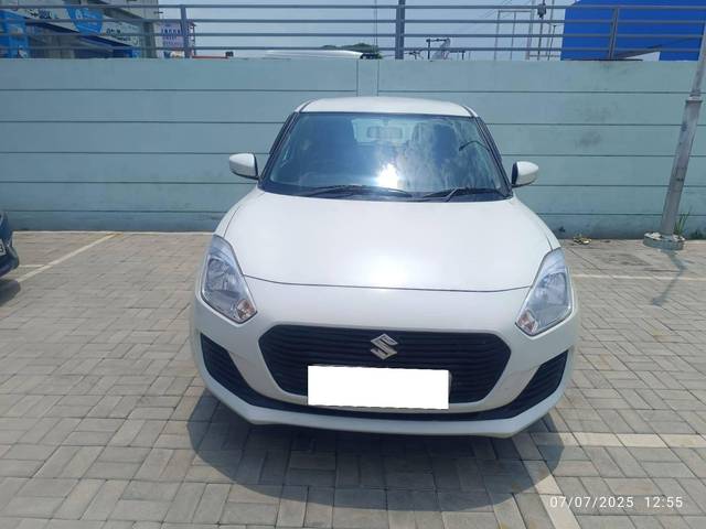 https://images10.gaadi.com/usedcar_image/4640342/original/processed_3e1fb5c02f60a5cbf22ee47e3f337497.jpeg?imwidth=6400