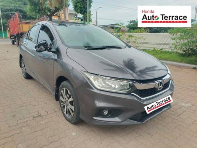 https://images10.gaadi.com/usedcar_image/4640370/original/a6c4b1668bbdfcd79e5458d178c43487.jpeg?imwidth=6400