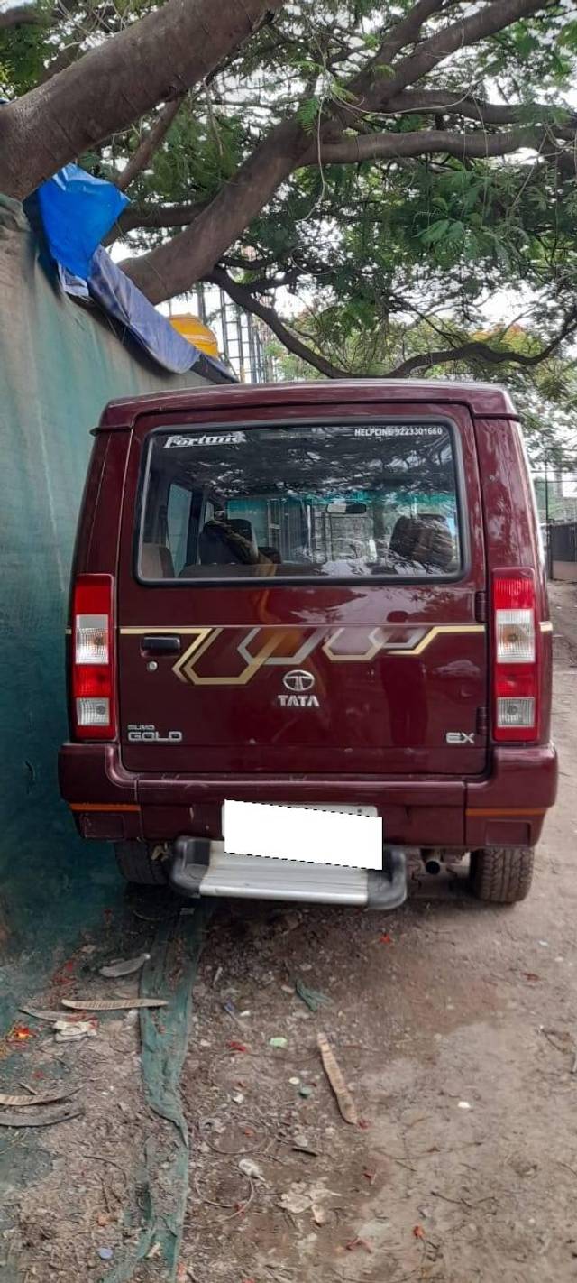 https://images10.gaadi.com/usedcar_image/4640384/original/processed_5b27613944e12cd1e19f453966433937.jpg?imwidth=6402