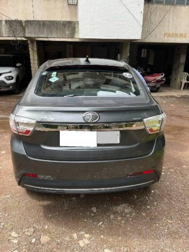 https://images10.gaadi.com/usedcar_image/4640445/original/processed_a14de012-24ba-4794-969a-e60a16dc8fa5.jpeg?imwidth=6402