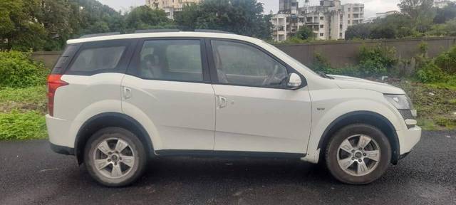 https://images10.gaadi.com/usedcar_image/4640450/original/processed_83dc7b4bfe71149088aa5ada4d052bea.jpg?imwidth=6401