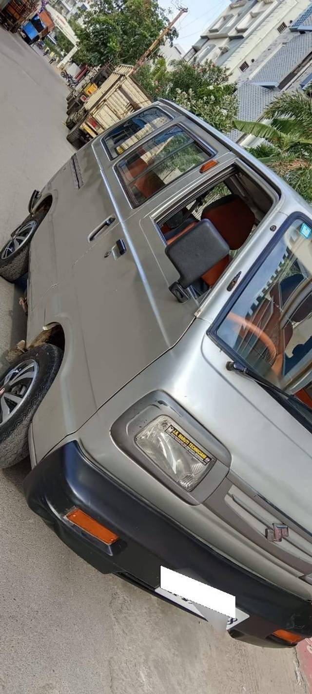 https://images10.gaadi.com/usedcar_image/4640451/original/processed_341daa3136ea51310c5ae03836e3e2b4.jpg?imwidth=6401